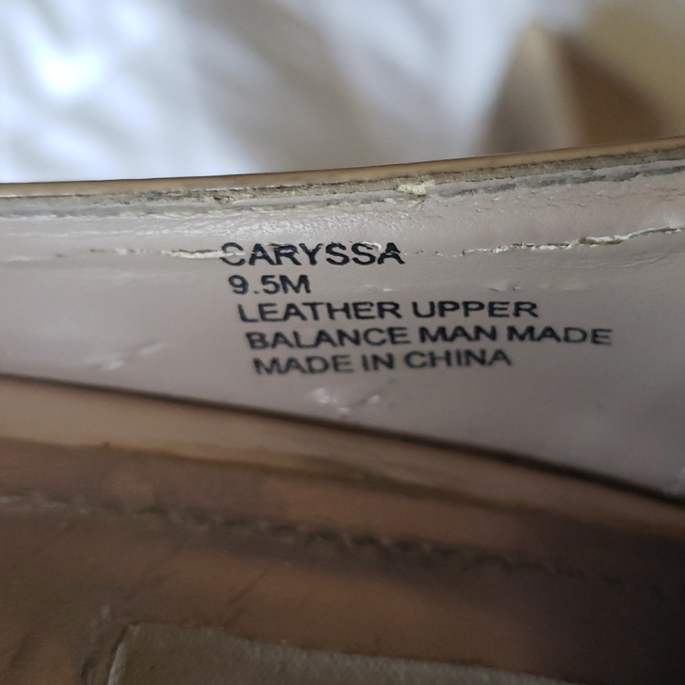 Heels size - Picture 8 of 8